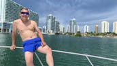 Beautiful 40' Four Winns Vista Cruiser Yacht / Sunny Isles Beach/Hallandale Beach/North Miami Beach