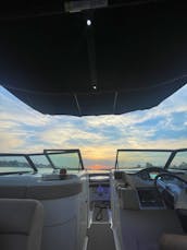 30' Sea Ray Sundeck, Private Cruise around Newport Harbor, Emerald Bay and or Catalina Island