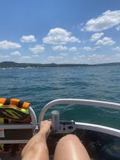 2022 Super Owner Lake Travis Pontoon Party Boat