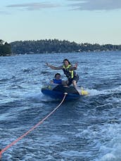 Crest 22ft Pontoon Party Boat In Seattle Area And Surrounding Lakes