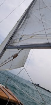 Beautiful Ranger 22 Sailboat for rent in Chicago Monroe Harbor