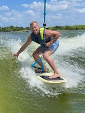 2020 Malibu Wakesetter 21’ Surf/Ski Boat Rental in Lewisville, Texas