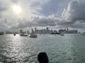 41’ Silverton Flybridge Motor Yacht in Miami, Florida