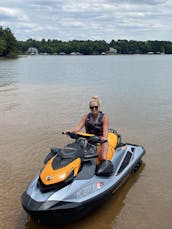 Fun in the Sun Lake Norman!! 2024 Sea Doo with Bluetooth speakers!!