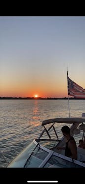 Luxury Party Yacht Sea Ray Cruiser 46' at Lake Lewisville