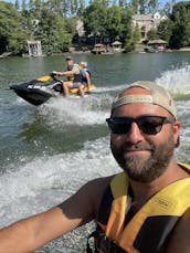 Diversão no Sun Jet Skis Lake Wylie! 2024 Sea Doo com alto-falantes Bluetooth!