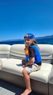 27 ft SunTracker Party Barge Pontoon Bareboat Charter Rental for 13 People in South Lake Tahoe