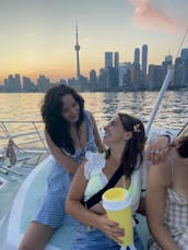 Beautiful Trimaran for 10 People in Toronto