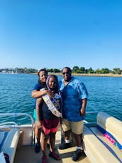 19’ Bow-Rider Speedboat Party Cruise in Mission Bay! Rated #1 in San Diego!