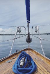 32ft Classic Swedish Sloop Sailing Charter