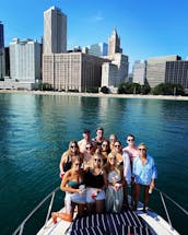 Location de yacht de luxe sur plusieurs niveaux à Chicago - Les jouets aquatiques sont inclus ! (M)