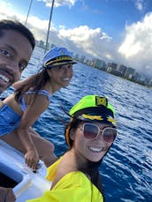 32’ Sailboat in Waikiki!!