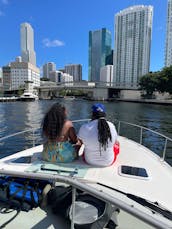 Fretamento de iates Sea Ray de 34 pés em Miami *** DE SEGUNDA A QUINTA 1 hora grátis após 3 horas de reserva