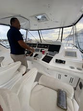 Yacht à moteur personnalisé de 52 pieds à louer à Cabo San Lucas