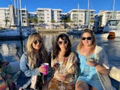 Duffy Electric Boat Cruise with Captain, Wine and Charcuterie in Marina del Rey