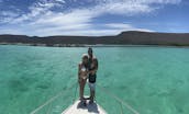 THE MOST AFFORDABLE LUXURY YACHT CRUISE - Balandra Beach, Isla Espiritu Santo.