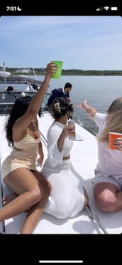 $350hr|10 people| Luxury Yacht 