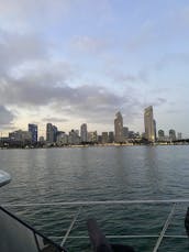 See it all Onboard this Luxurious 47' Carver Yacht in San Diego Bay!!
