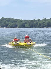 Lake Norman 21XL Bennington Pontoon for Rent