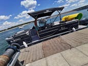 22' 2022 Veranda Pontoon - Lake Travis