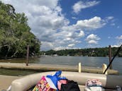 20ft Sullivan Sunchaser Pontoon in Lake Wylie, South Carolina