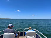 18' Sun Tracker Pontoon Party Barge on Lake Buchanan, Burnet, Texas