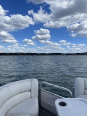 Family Fun on a 25ft Double Decker Tritoon with slide - Canyon Lake