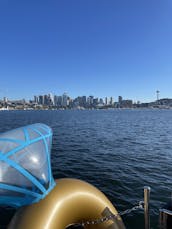 Lake Union cruise on Seattle's only Expandable Pontoon Boat