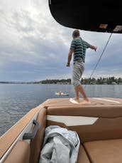 Bote de wakeboard y surf Axis A22 en el norte de Seattle, Washington (Seattle/Bellevue/Everett)