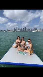 Location de yacht Azimut de 55 pieds à Miami, en Floride - Jusqu'à 13 personnes ! Faisons la fête !