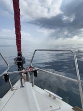 Sail and swim in Barcelona, during the day or for sunset time