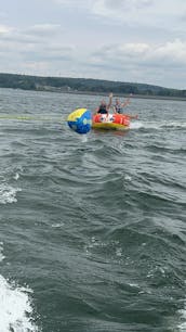 Luxury pontoon for rent in Lake Wallenpaupack