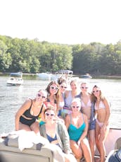 Luxury pontoon for rent in Lake Wallenpaupack