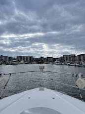 All about the Good Times on our luxurious Cruiser Yacht in Marina del Rey