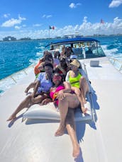 63ft Sea Ray to Accomodate up to 28 people aboard Cancun and Isla Mujeres!