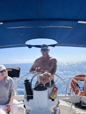 Location de voile privée de luxe Beneteau de 40 minutes dans le bassin de Kewalo à Honolulu