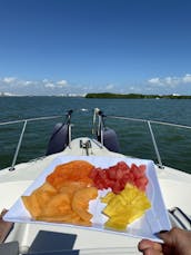 Beautiful 51' Sea Ray Motor Yacht in Cancún