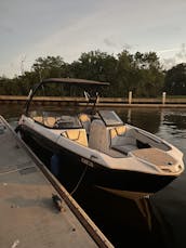 NEW Amazing Yamaha 242x Luxury E-Series - Delivered to a Boat Ramp Near You!