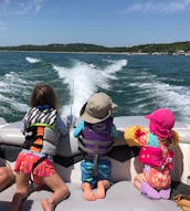 Louez un bateau de surf et de wakeboard Tige RZX de 23 pieds sur le lac Travis, Austin, Texas