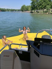 Lowes Boat SF212 Pontoon Rental In Austin, TX