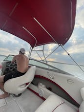 Crownline de 20 pies con juguetes y un increíble estéreo. ¡¡¡Diviértete en el lago!!!