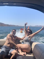 Spring SEASON DEALS- Awesome 2018 Sun Tracker 20DLX Party Barge in lake Havasu-