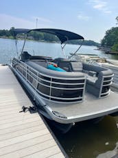 2023 Bennington Pontoon Boat on Lake Oconee