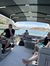 Location de ponton à Lake Havasu City, Arizona pour 11 personnes !