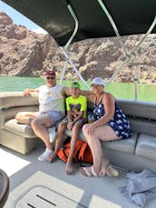 Pontoon Rental in Lake Havasu City, Arizona for 11 person!