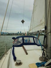 Cozy, Fast, and Fun Sailboat in Vancouver!