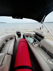 Sun Tracker 22' DLX Party Barge Pontoon for rent in Pottsboro