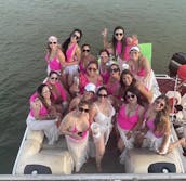 Barcaza para fiestas Cove Ready en el lago Lewisville