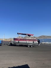 Beautiful 2022 Crest 240LX Tritoon for rent at Lake Pleasant w/ seating for 12!