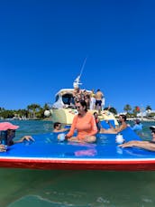 CRUISE MIAMI'S BEAUTIFUL WATERS FOR JUST 165 USD/HR ON THIS BEAUTIFUL 42